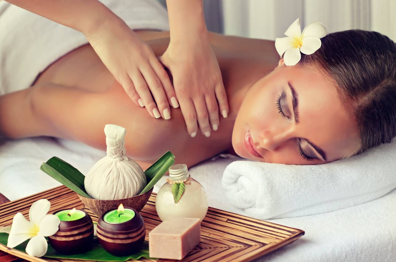Sensual massage treatment for a women